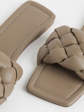 H&M| Taupe Braided Slide Sandals Sz 8